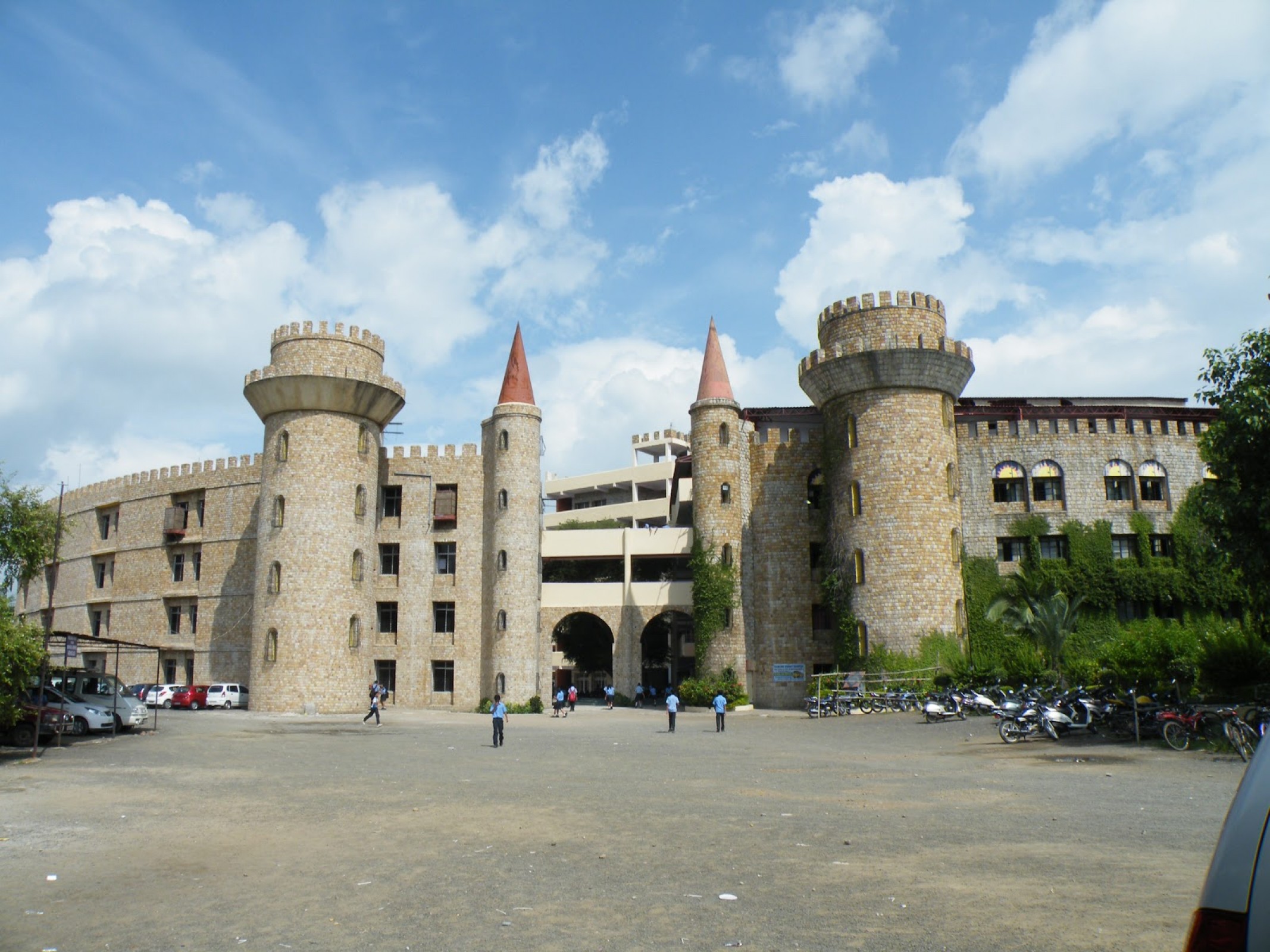 Centre Point School, Katol Road, Wardhaman Nagar Colony, Nagpur
