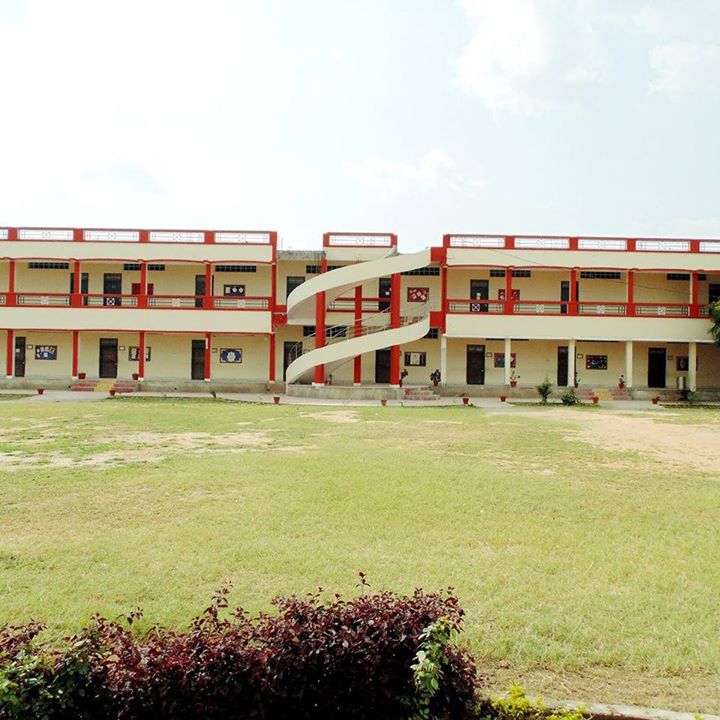 Lord Krishna Public School, Hamirpur tiraha, Hamirpur, Datia, Madhya Pradesh YAYSKOOL